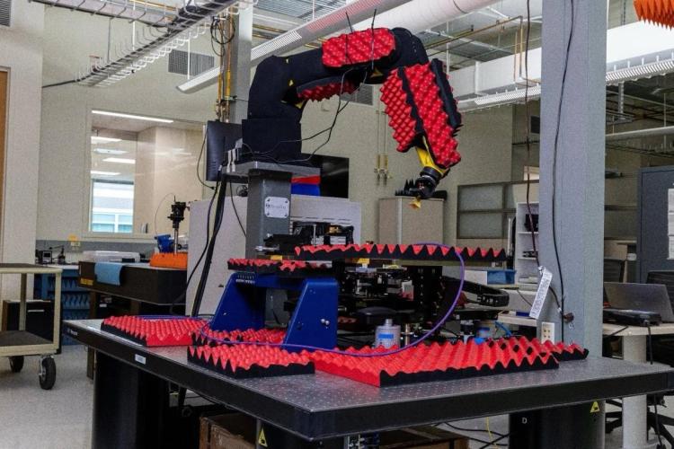 Machinery in the mmWave Antennas & Arrays Lab