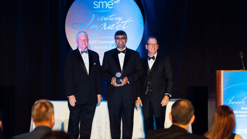 Shreyes N. Melkote won the 2023 SME Gold Medal award which recognizes outstanding service to the manufacturing engineering profession in technical communications through published literature, technical writings, or lectures.