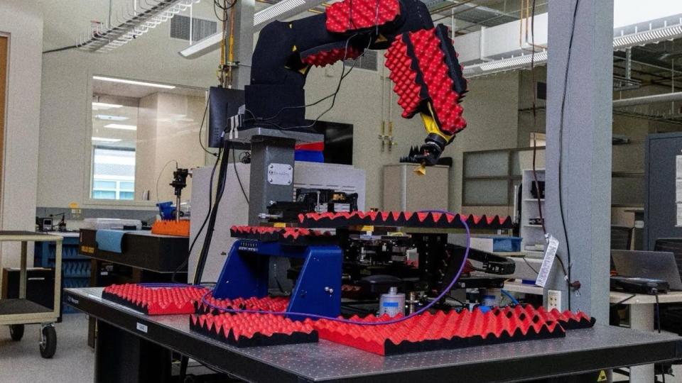 Machinery in the mmWave Antennas & Arrays Lab
