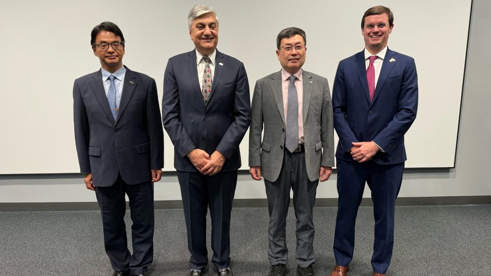 Leadership at the Memorandum of Understanding signing with the Korea Institute of Industrial Technology (KITECH). 