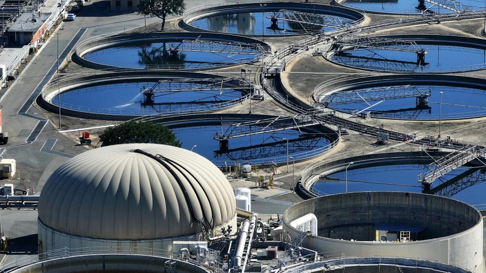  Treatment plants can capture over 95% of methane from food waste, compared to about 50% at landfills. Justin Sullivan/Getty Images