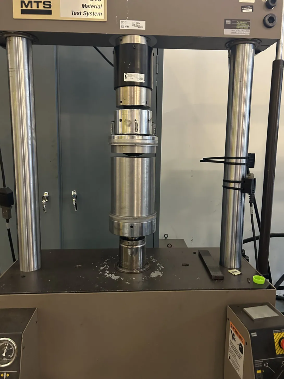 Hydraulic press in the MPCF