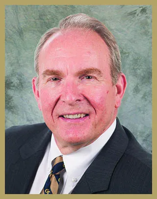 Portrait of Chris Luettgen