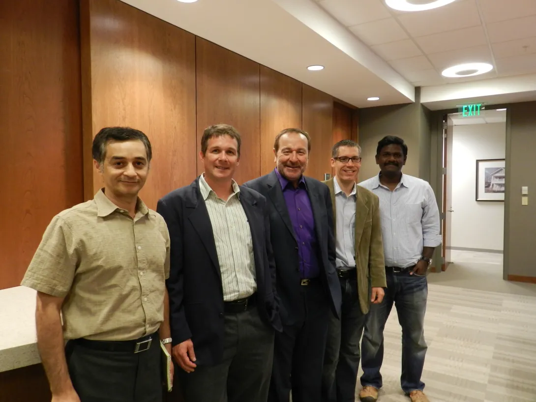 Nanonetworks communication research team