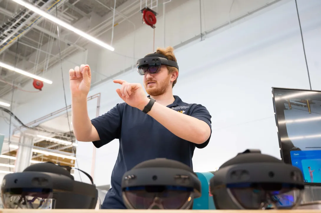 Georgia Tech researchers will work with Georgia Quick Start to develop extended reality training programs for manufacturing workers to make training more consistent and efficient.
