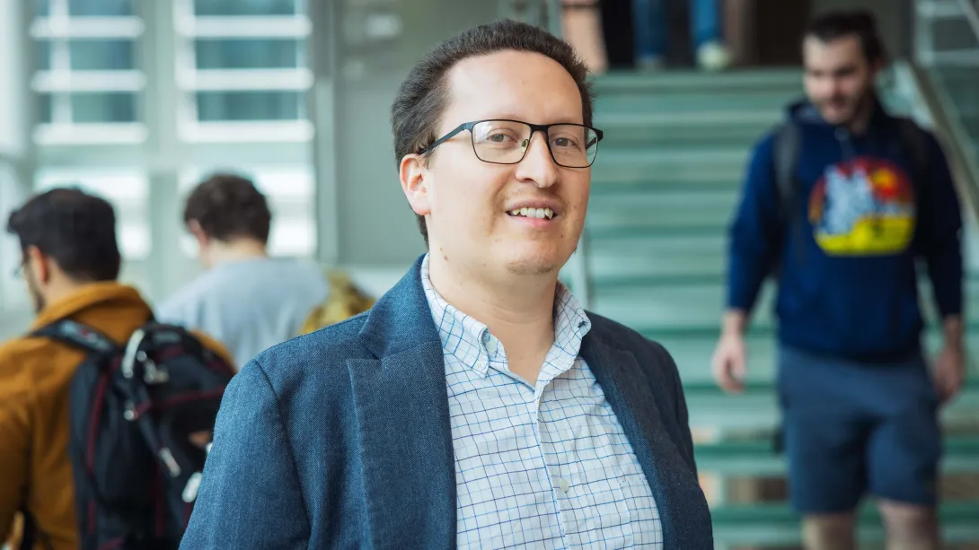 SCI faculty member Pedro Guillermo Feijóo-García