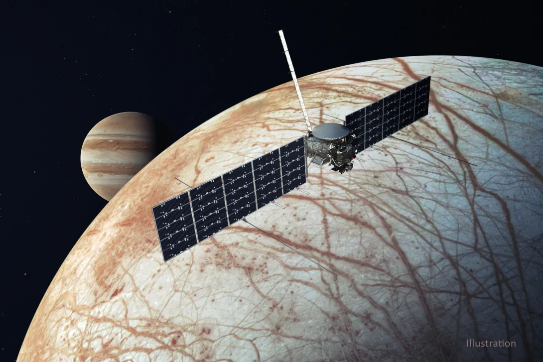 Illustration of NASA's Europa Clipper spacecraft with Jupiter and its icy moon Europa in the background (Credit: NASA/JPL-Caltech)
